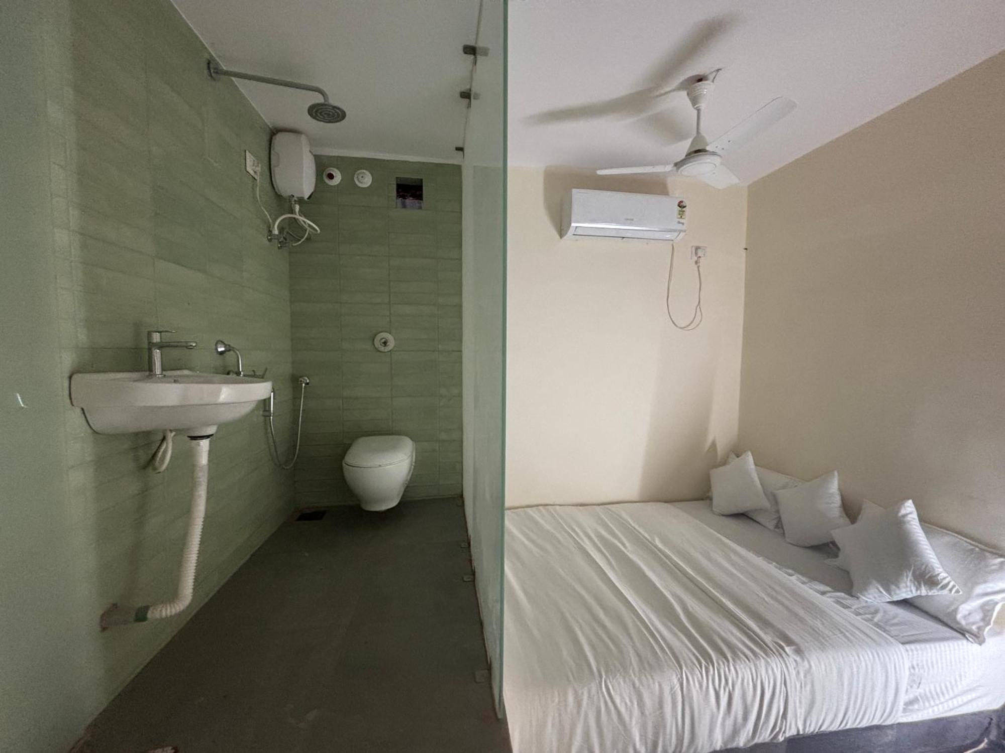 Hot - House Of Travellers, Vagator Hostel Luaran gambar